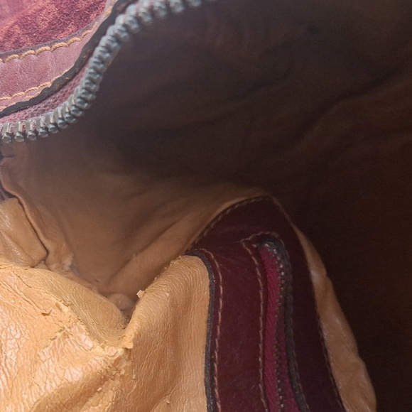 Bally Elegant Burgundy Leather Bag - Picture 13 of 13